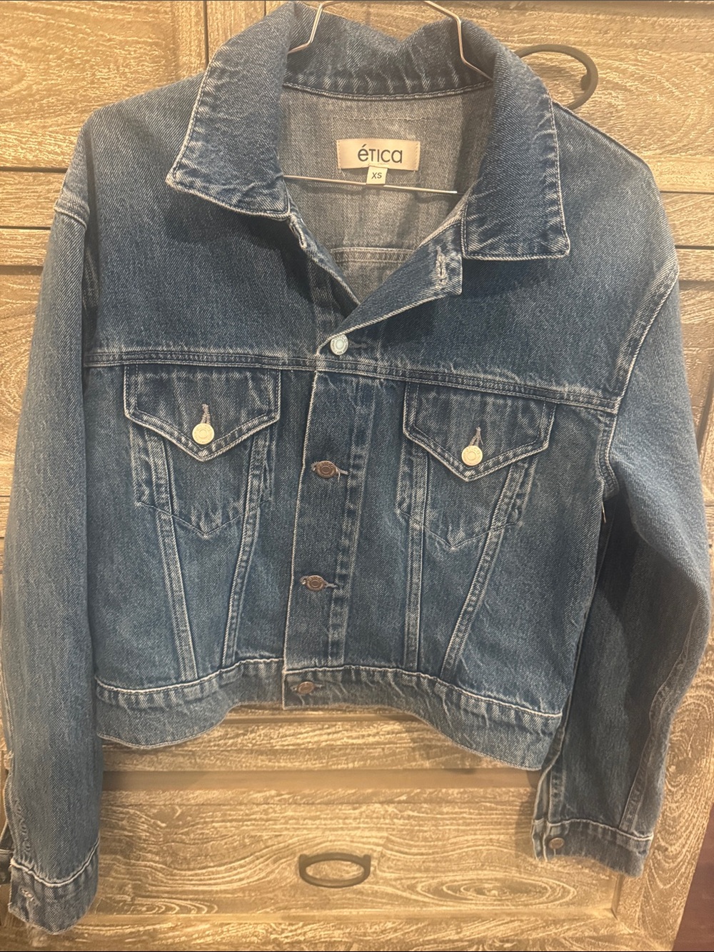 NEW ética Cropped Classic Denim Jacket in Medium Blue XS